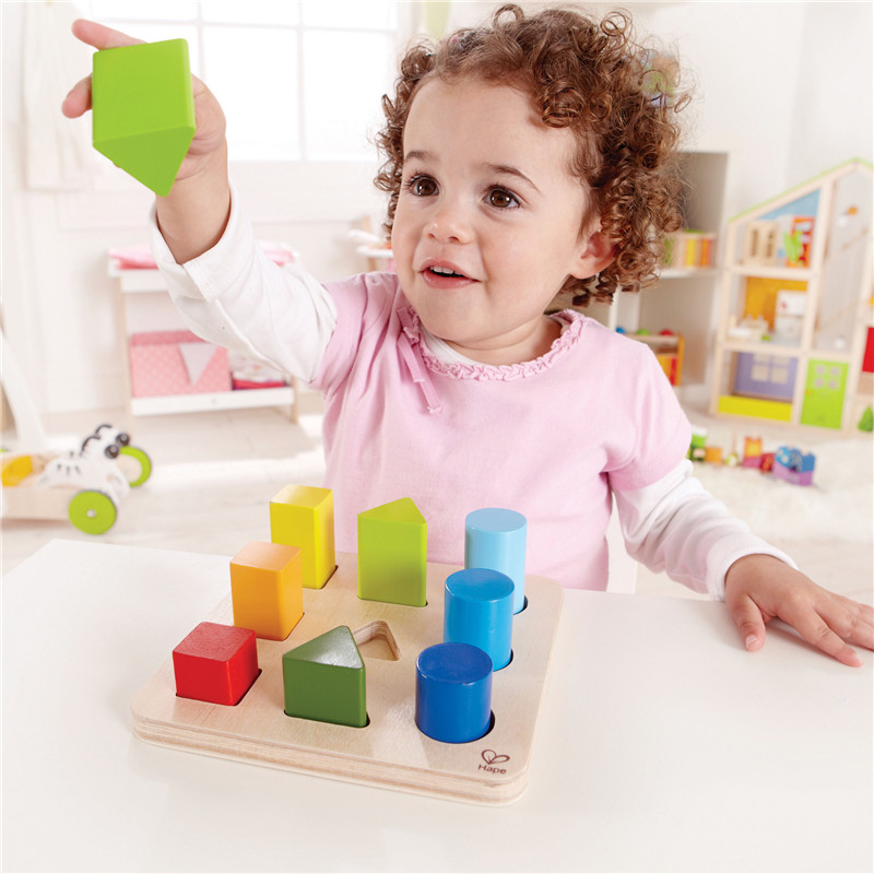 Color And Shape Sorter oleh Hape | Puzzle Penyortir Blok Kayu Berwarna-warni Klasik, Mainan Pendidikan untuk Balita Perkembangan Pengenalan Geometris Dan Warna, Bentuk dan Warna Dasar