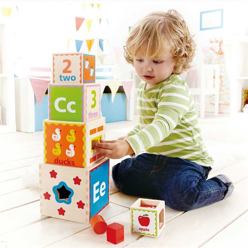 Hape Pyramid of Play | Blok Stacker Pendidikan Berwarna-warni untuk Anak-Anak, 18 Bulan +